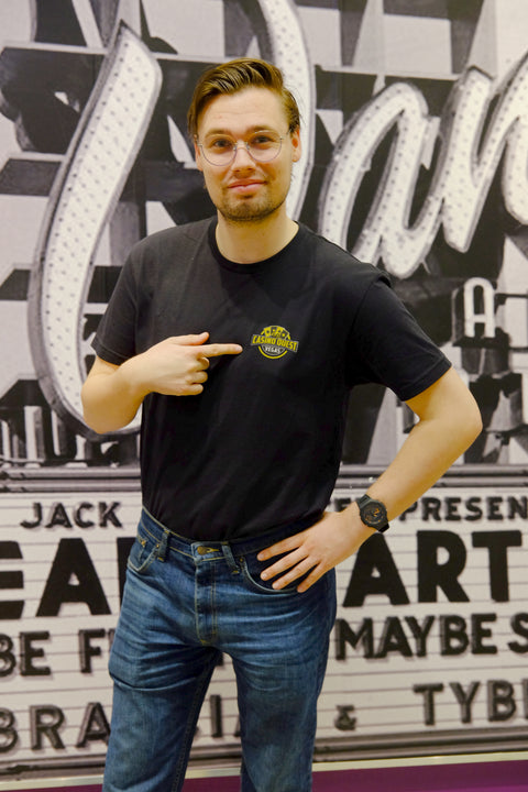 Slim Fit Sparkling Gold Logo Black Casino Quest T-Shirt