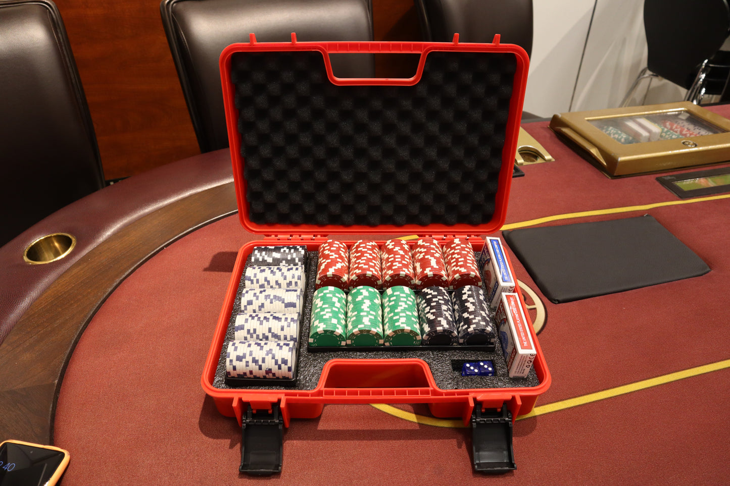 Premium Plastic Poker Case 300 Chips
