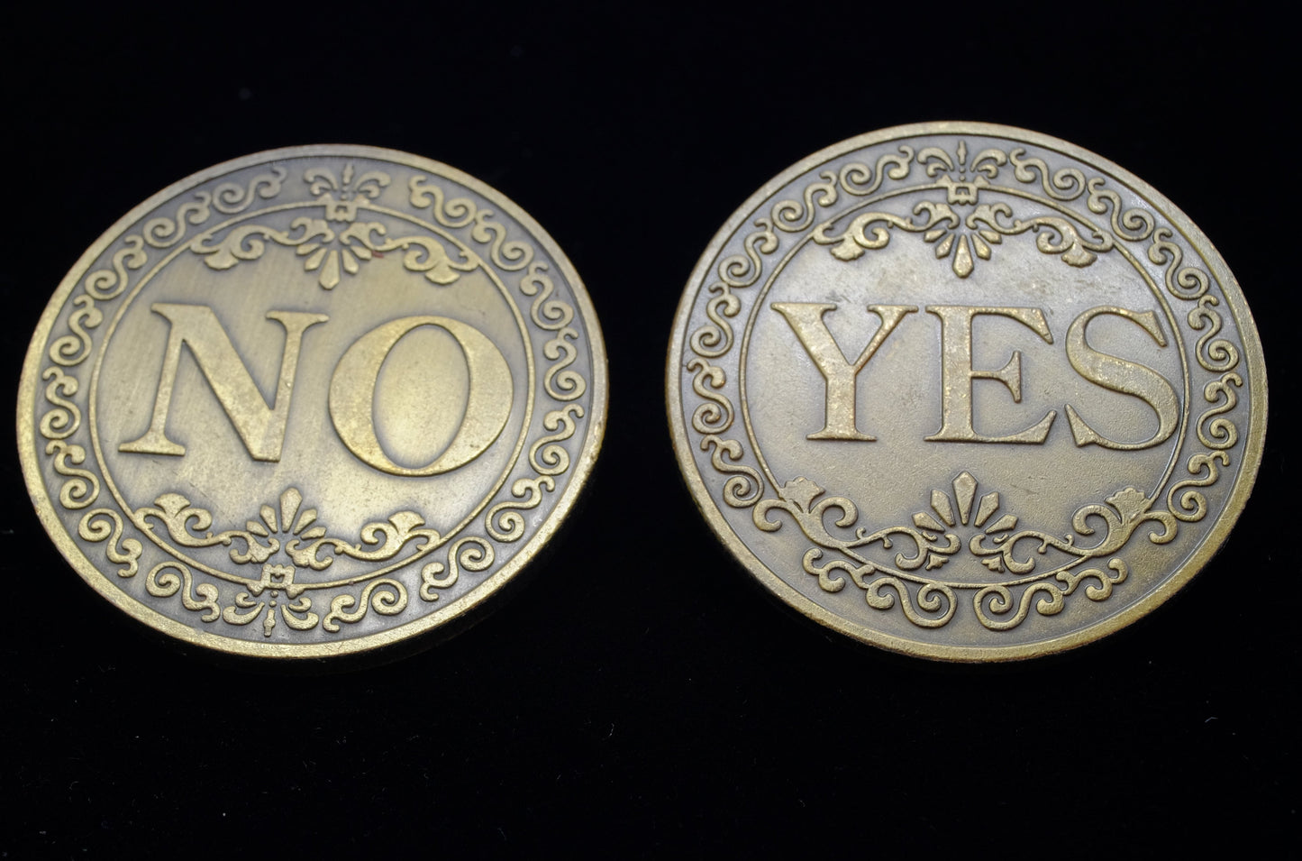 Fancy Yes and No Flip Coin